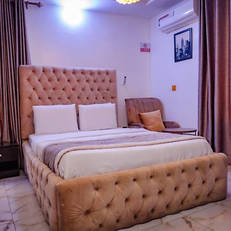 247 Luxury Hotel Lekki Luaran gambar