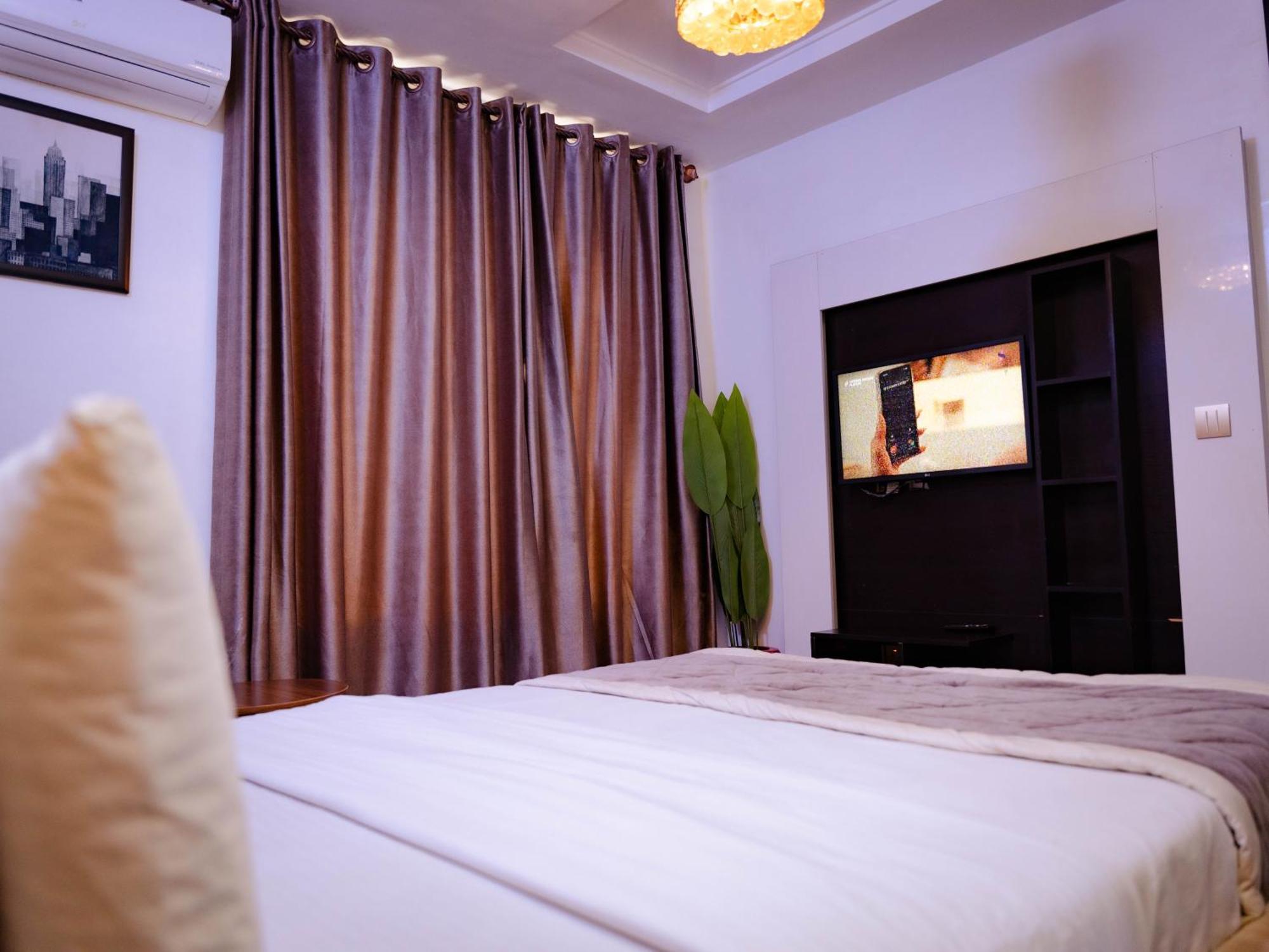 247 Luxury Hotel Lekki Luaran gambar