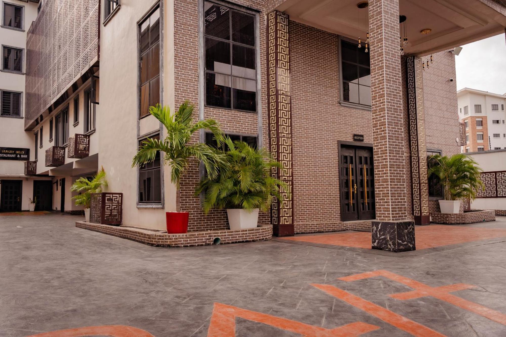 247 Luxury Hotel Lekki Luaran gambar