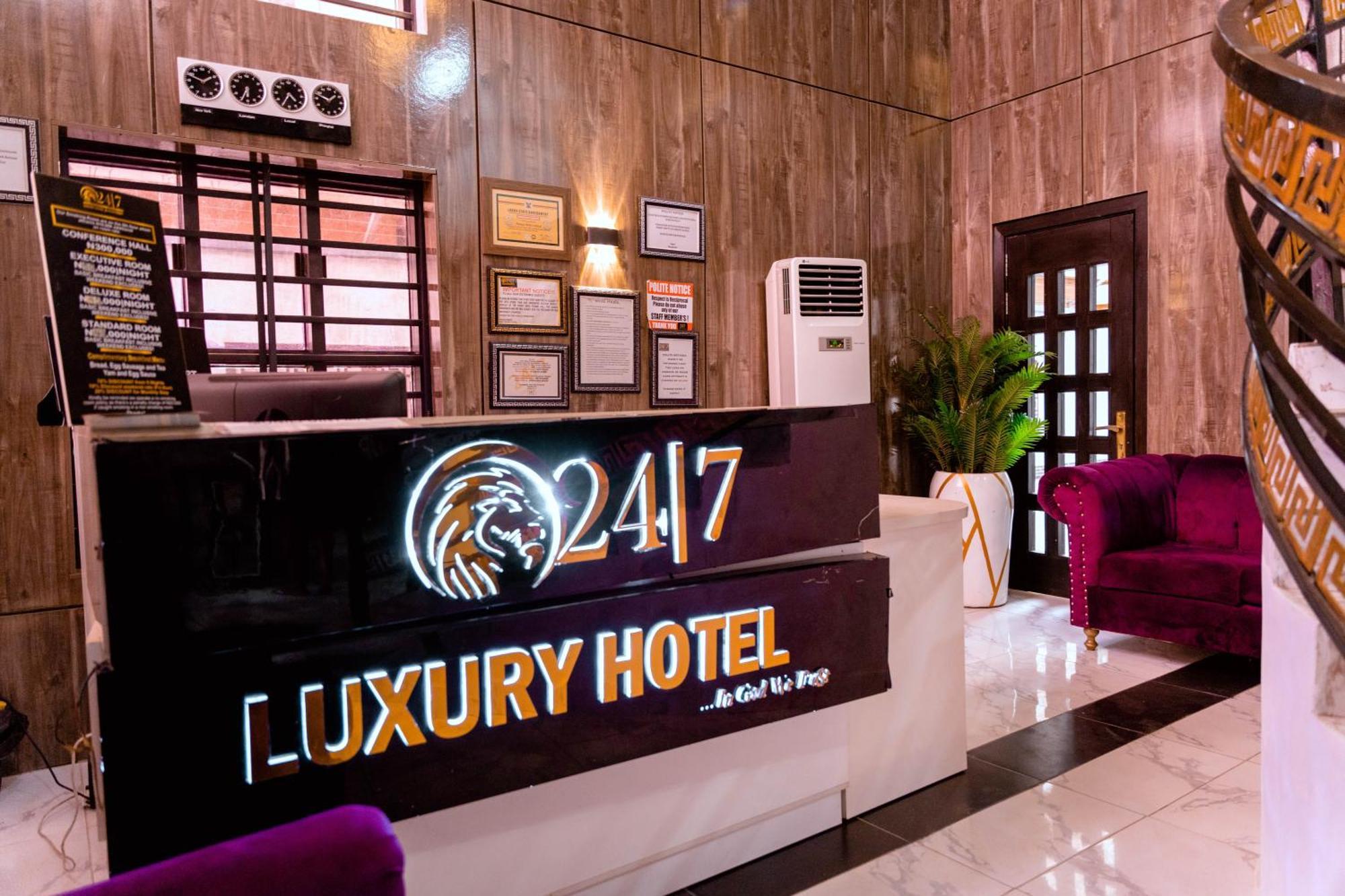 247 Luxury Hotel Lekki Luaran gambar