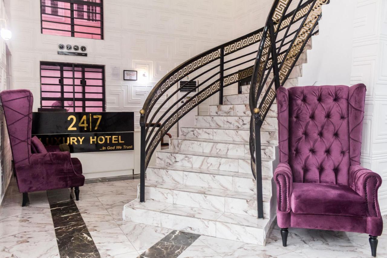 247 Luxury Hotel Lekki Luaran gambar