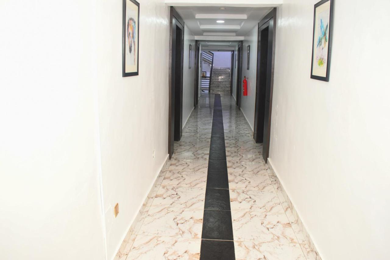 247 Luxury Hotel Lekki Luaran gambar